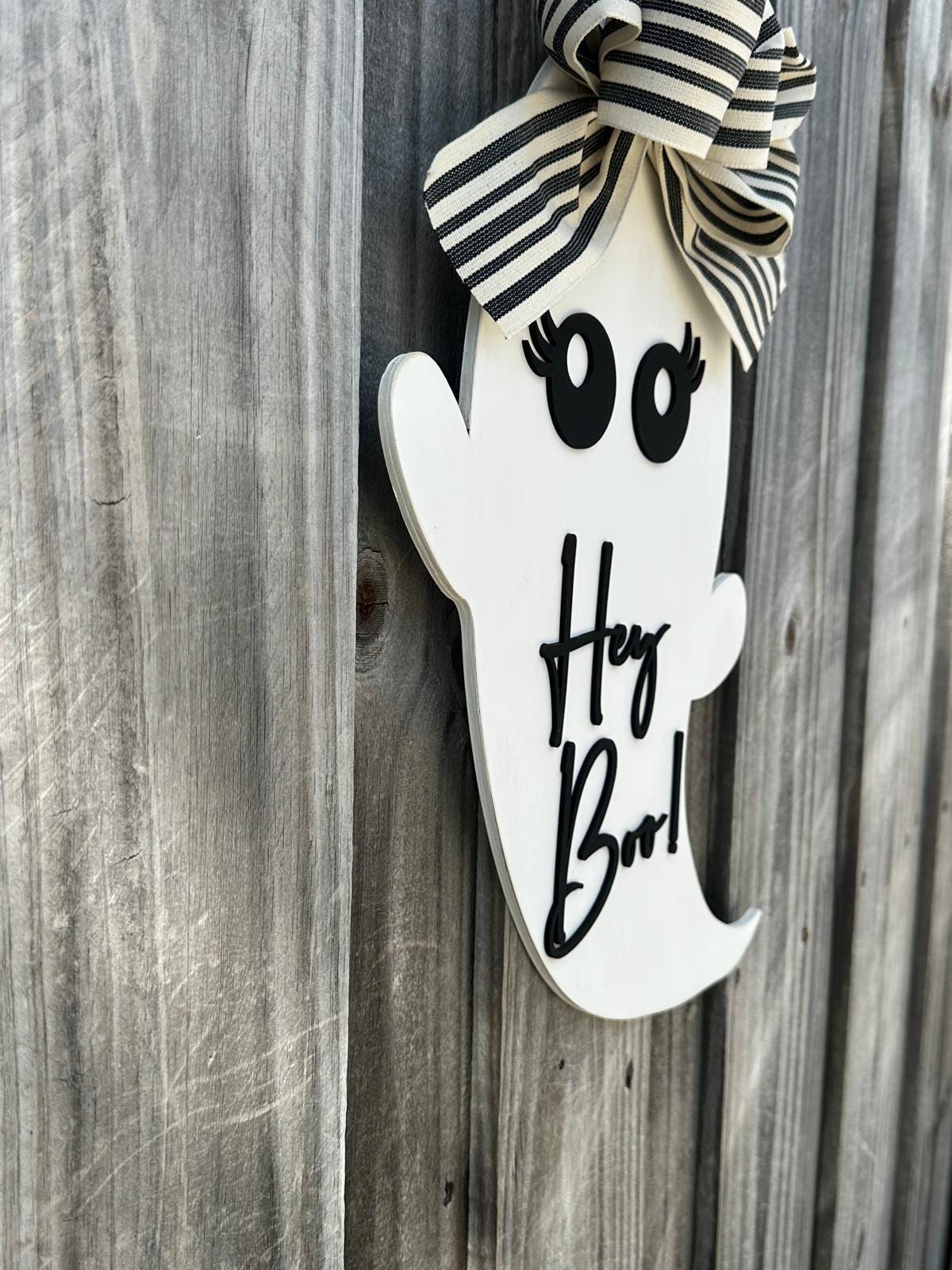 Hey Boo Ghost Door Hanger: Spooky Halloween Decor