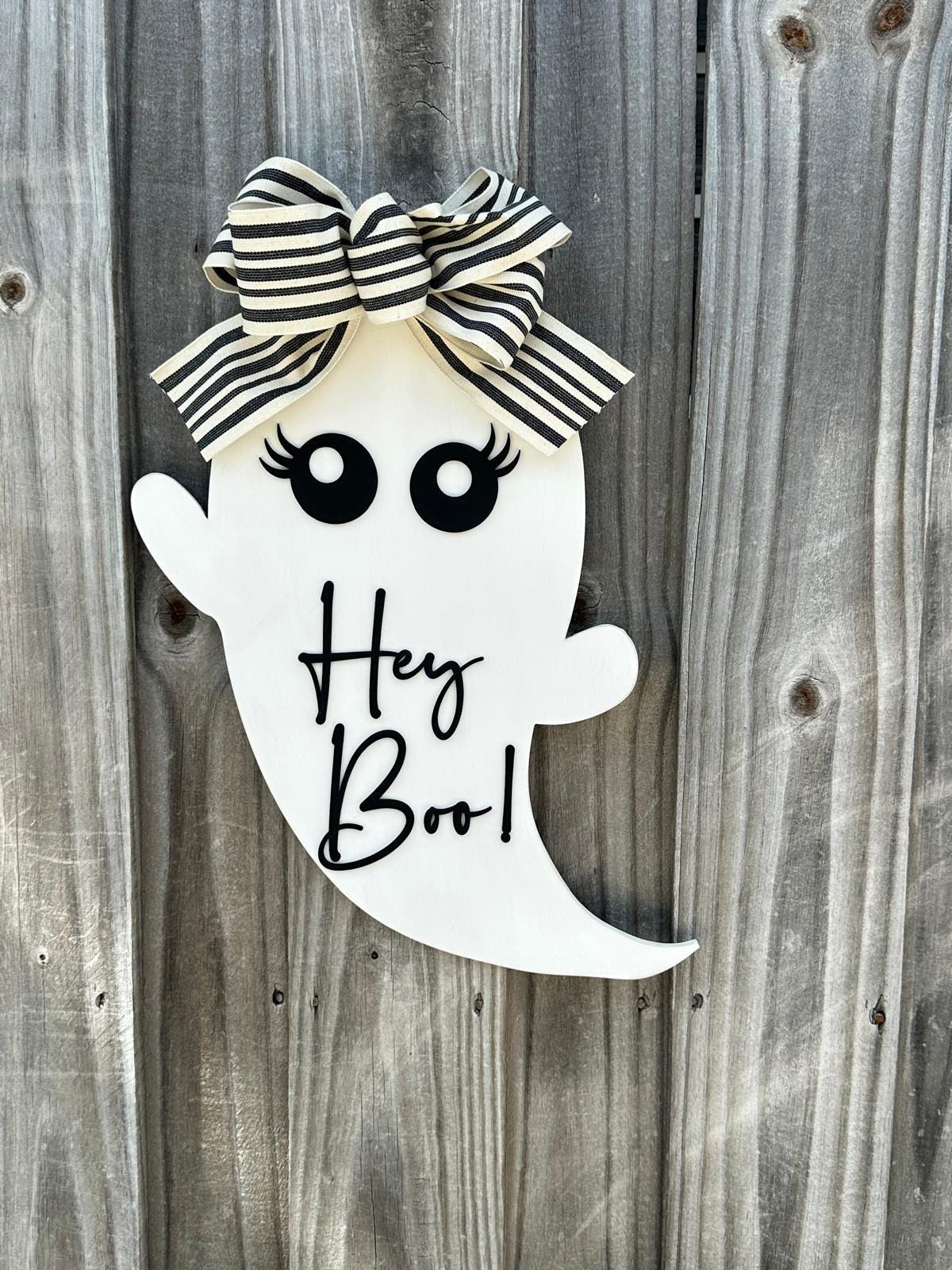 Hey Boo Ghost Door Hanger: Spooky Halloween Decor