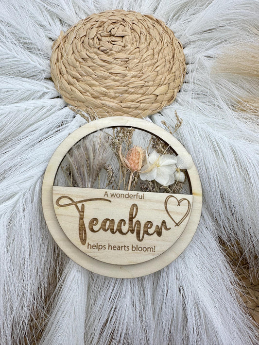 Engraved Wood Teacher Magnet: Dried Flower Keepsake