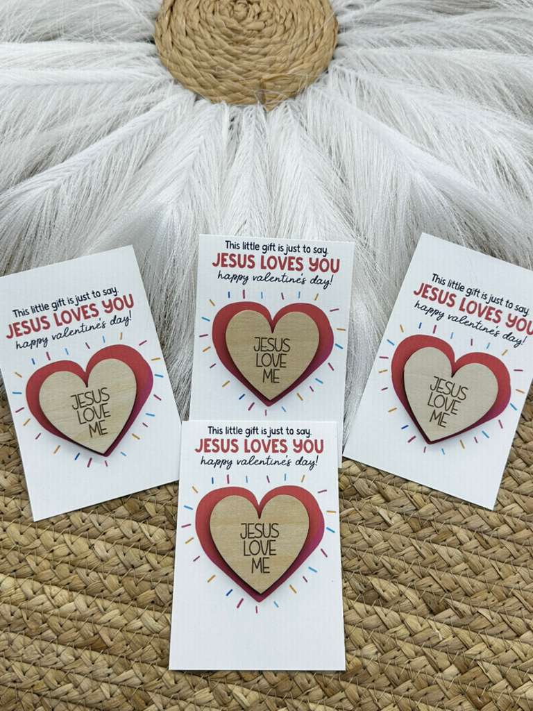 Jesus Loves Me Prayer Coin | Christian Valentine Gift for Kids, Faith Keepsake for Children, Religious Reminder for Valentine’s Day